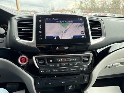 Used 2017 Honda Pilot Touring image 35