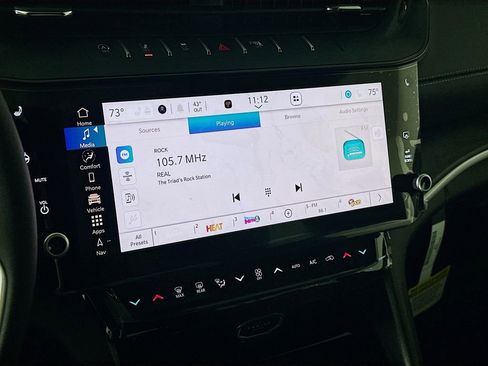 New 2026 Jeep Grand Cherokee Altitude image 13