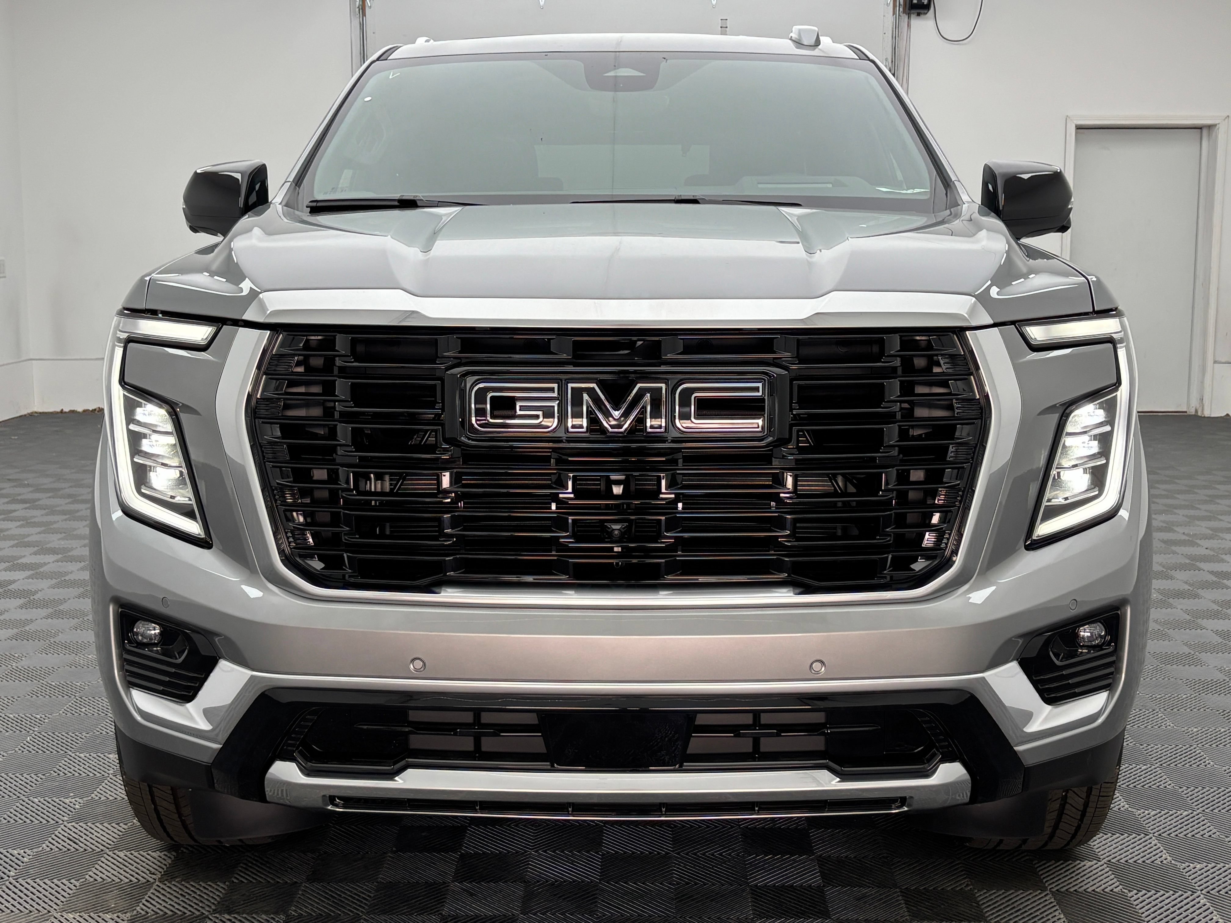 New 2026 GMC Yukon Denali w/ Denali Reserve Package AWD/4WD image 18