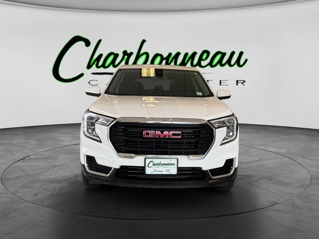 Used 2024 GMC Terrain SLE AWD/4WD image 8