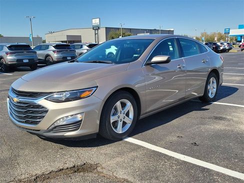 Used 2024 Chevrolet Malibu LT image 13
