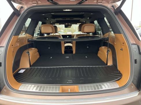 New 2026 Hyundai Palisade Calligraphy AWD/4WD image 11