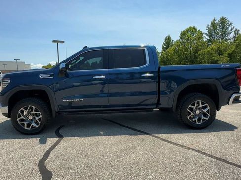 Certified 2023 GMC Sierra 1500 SLT AWD/4WD image 5