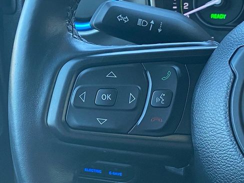 Used 2023 Jeep Wrangler Unlimited w/ Cold Weather Group image 6