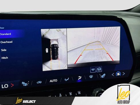 Used 2024 Chevrolet Blazer EV LT AWD/4WD image 17