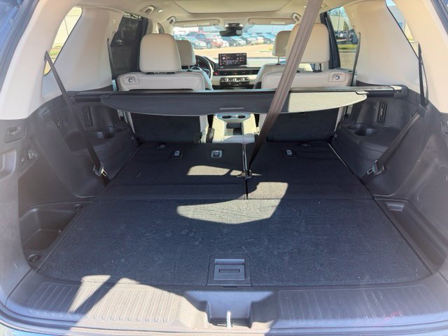 Certified 2026 Honda Pilot Touring image 6
