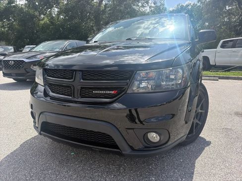 Used 2019 Dodge Journey SE w/ Premium Group FWD image 3
