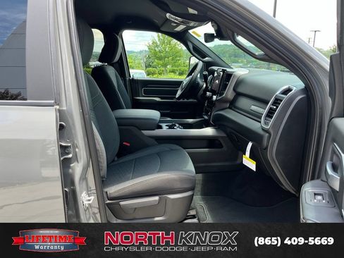 New 2026 RAM 2500 Big Horn AWD/4WD image 27