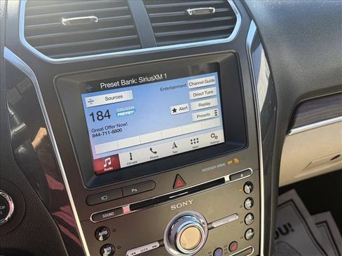 Used 2018 Ford Explorer Limited image 14