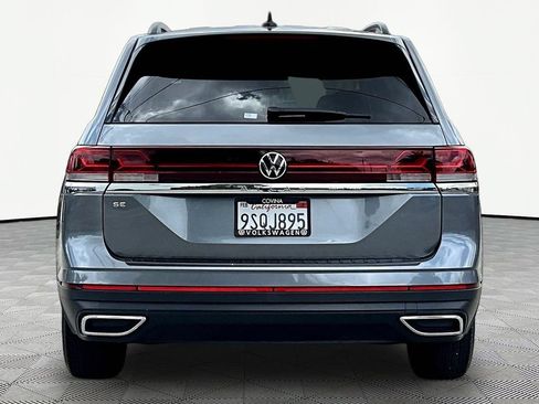 Used 2025 Volkswagen Atlas SE FWD image 5