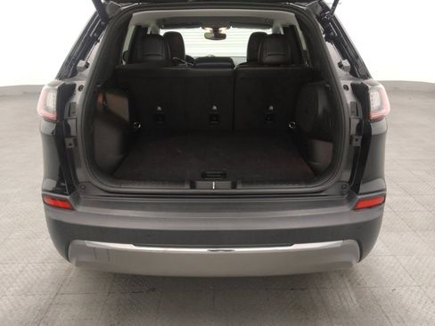 Used 2020 Jeep Cherokee Limited image 29