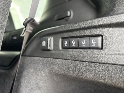 Certified 2024 Jeep Grand Cherokee L Overland w/ Advanced Protech Group III image 9