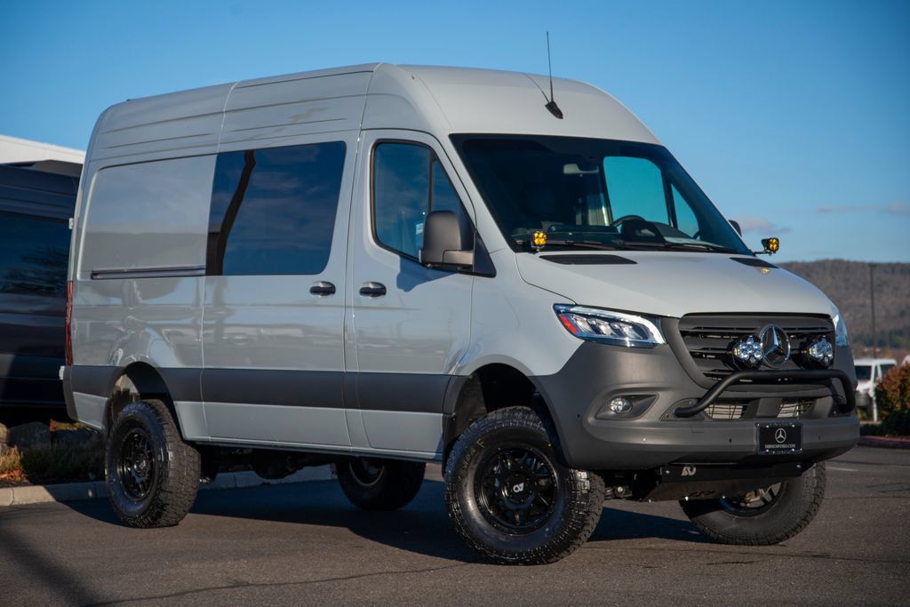 New 2025 Mercedes-Benz Sprinter 2500 image 3