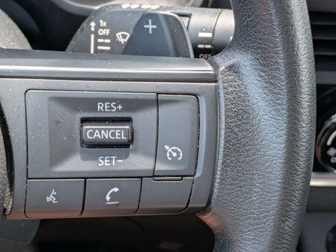 Used 2024 Nissan Rogue S AWD/4WD image 24