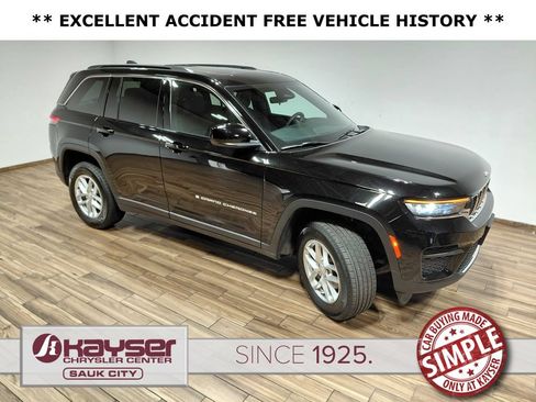 Used 2025 Jeep Grand Cherokee Laredo X w/ Luxury Tech Group I AWD/4WD image 17