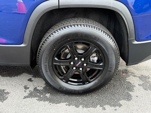 Used 2023 GMC Acadia AT4 w/ Technology Package image 10