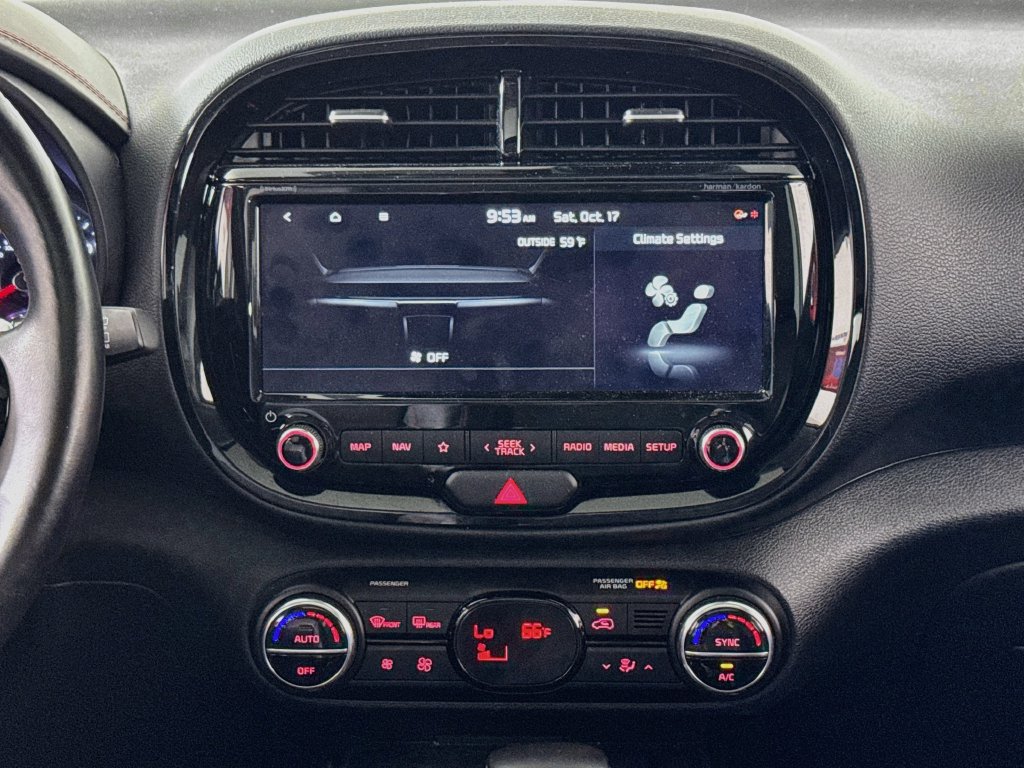 Used 2022 Kia Soul Turbo FWD image 16