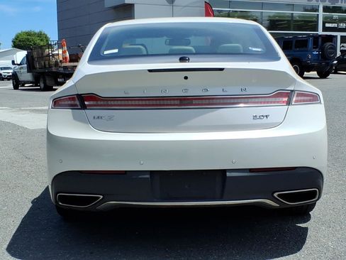 Used 2020 Lincoln MKZ Reserve w/ Luxury Package FWD image 9