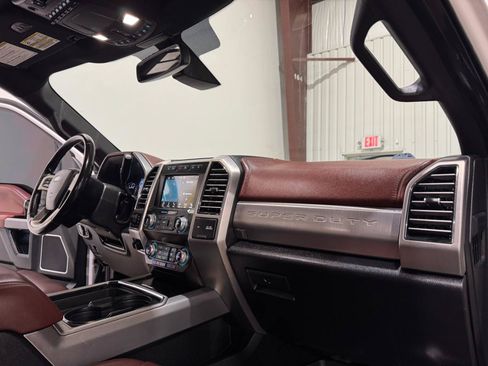Used 2019 Ford F250 Platinum w/ Platinum Ultimate Package AWD/4WD image 10