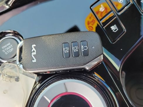 Used 2025 Kia Sportage SX Prestige AWD/4WD image 22