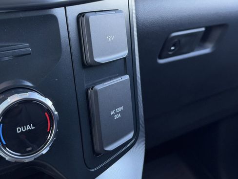 New 2025 Ford F150 Platinum w/ Equipment Group 702A High image 55