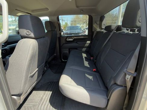 Used 2025 Chevrolet Silverado 2500 LT w/ Convenience Package image 10