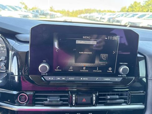 Certified 2024 Nissan Pathfinder SV image 25