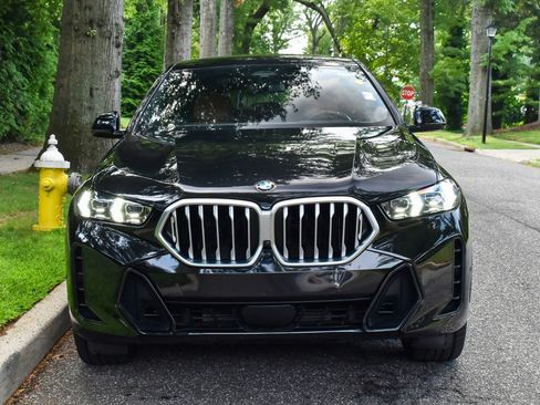 Used 2026 BMW X6 xDrive40i AWD/4WD image 11