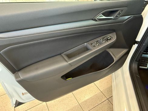 Used 2026 Volkswagen Golf AWD/4WD image 11