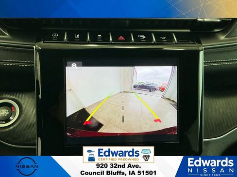 Used 2024 Jeep Grand Cherokee Laredo X AWD/4WD image 25