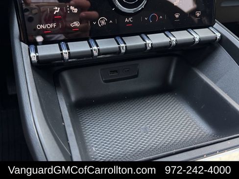 New 2027 GMC Terrain Elevation w/ LPO, Floor Liner Package FWD image 17