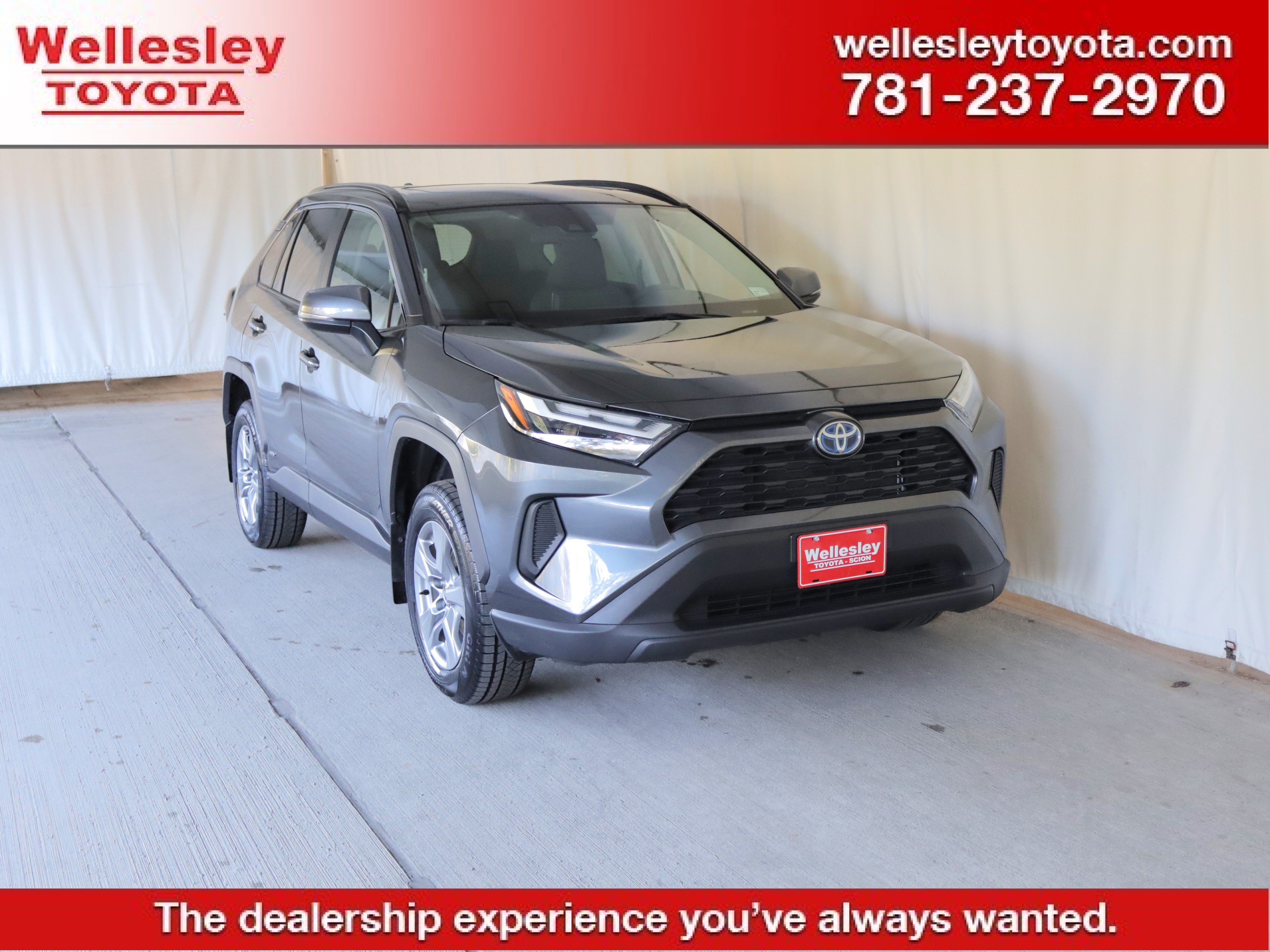 Used 2023 Toyota RAV4 XLE w/ Convenience Package AWD/4WD image 1