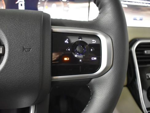 New 2026 Nissan Armada Platinum AWD/4WD image 17