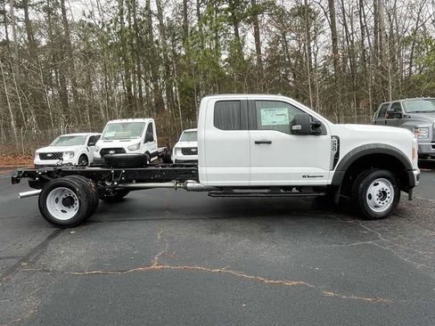 New 2026 Ford F450 XL w/ XL Chrome Package AWD/4WD image 2