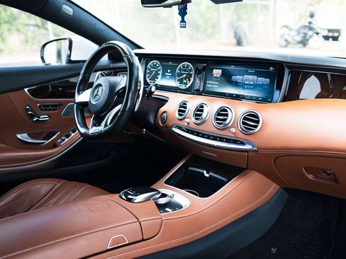 Used 2016 Mercedes-Benz S 63 AMG 4MATIC Coupe w/ Driver Assistance Package image 16