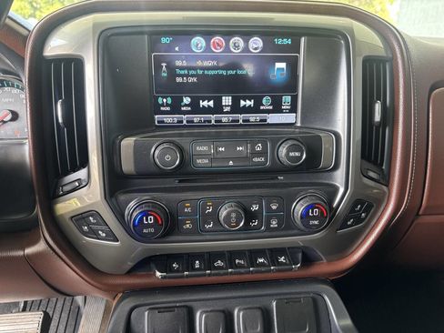 Used 2016 Chevrolet Silverado 1500 High Country w/ High Country Premium Package image 17