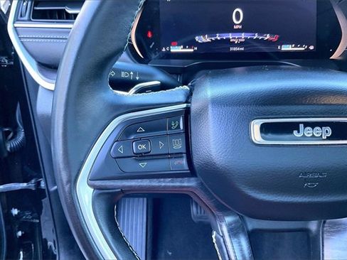 Used 2021 Jeep Grand Cherokee L Limited image 18