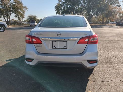 Certified 2019 Nissan Sentra SV image 6