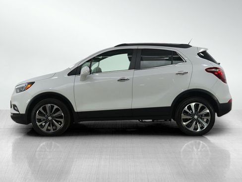 Used 2019 Buick Encore Essence image 2