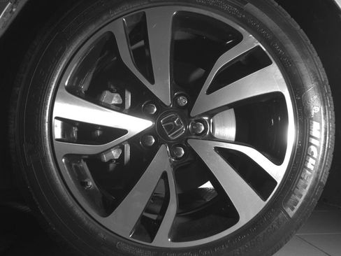 Used 2019 Honda Odyssey Elite image 9