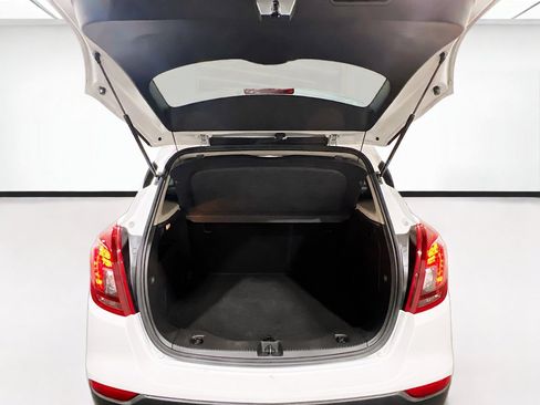 Used 2022 Buick Encore Preferred w/ Safety Package FWD image 16
