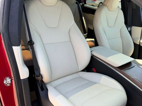 Used 2023 Tesla Model X AWD/4WD image 19