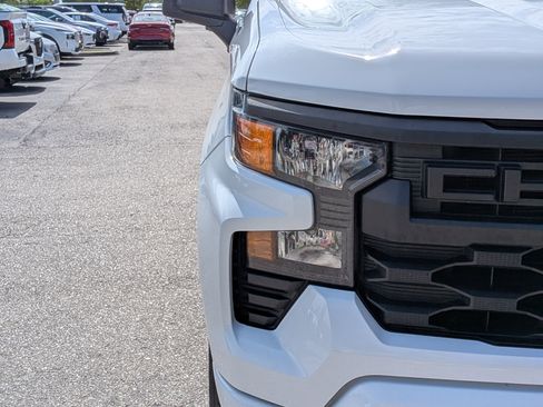 Used 2022 Chevrolet Silverado 1500 Custom RWD image 10