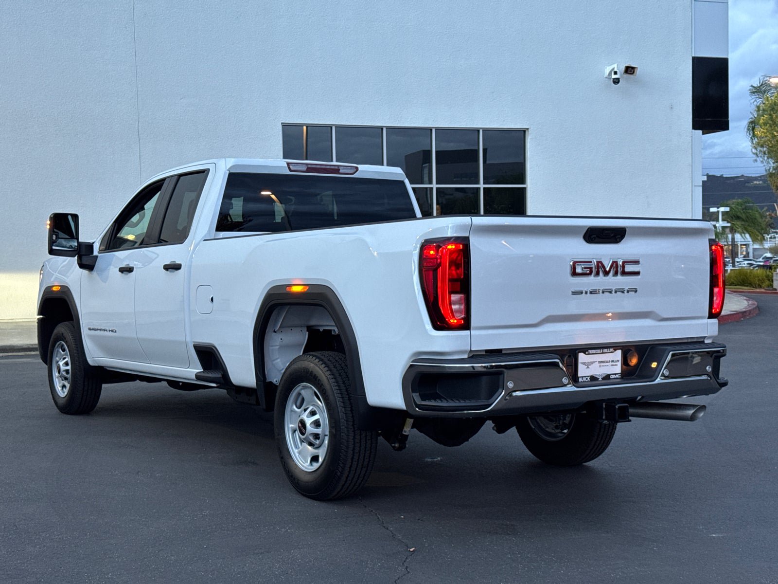 Certified 2026 GMC Sierra 2500 Pro w/ 1SA Pro Safety Plus Package RWD image 11