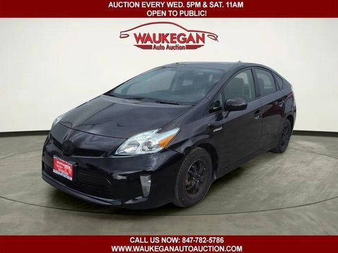 Used 2012 Toyota Prius Two FWD image 1