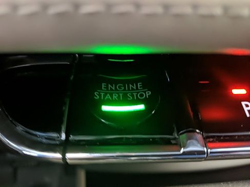 Certified 2022 Lincoln Nautilus Reserve w/ Luxury Package image 23