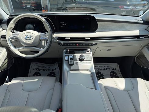 Used 2024 Hyundai Palisade Calligraphy AWD/4WD image 2