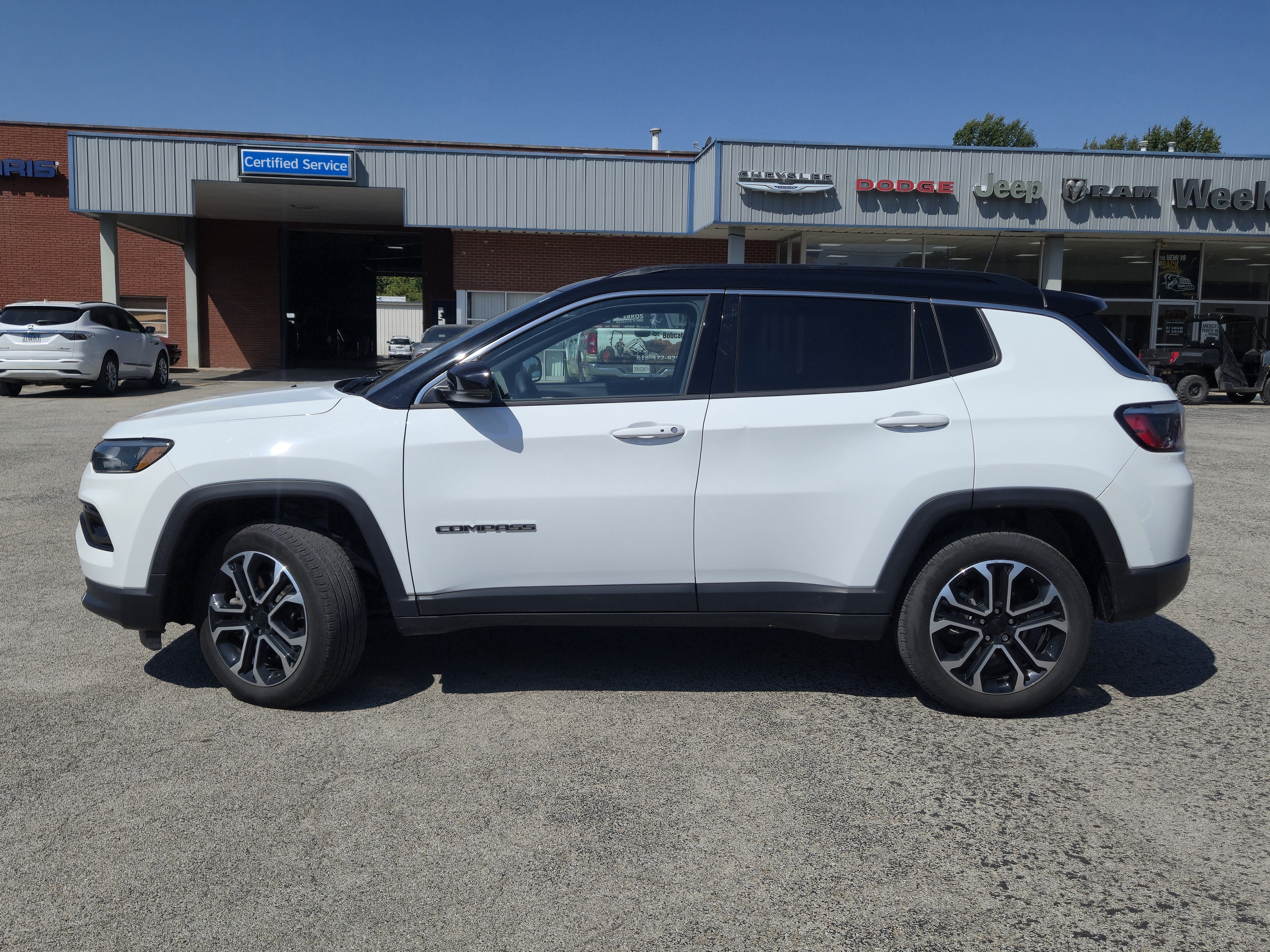 Used 2023 Jeep Compass Limited AWD/4WD image 3