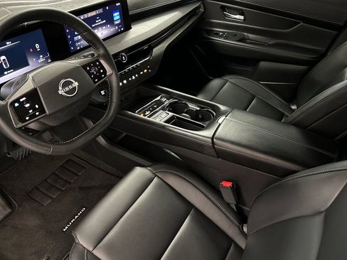 Certified 2025 Nissan Murano SV w/ Cargo Package AWD/4WD image 10
