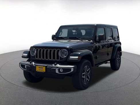 Used 2025 Jeep Wrangler Unlimited Sahara AWD/4WD image 4